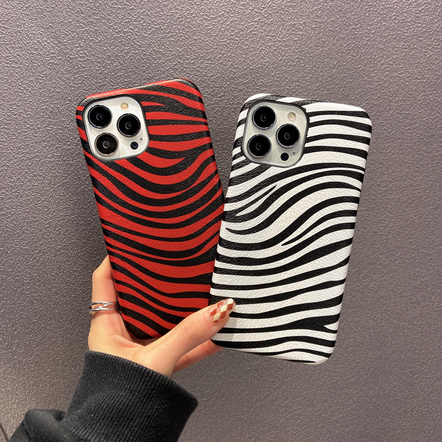 Vogue Zebra Print Grain Phone  - Phone Cases Vogue incelemesi ve fiyatı