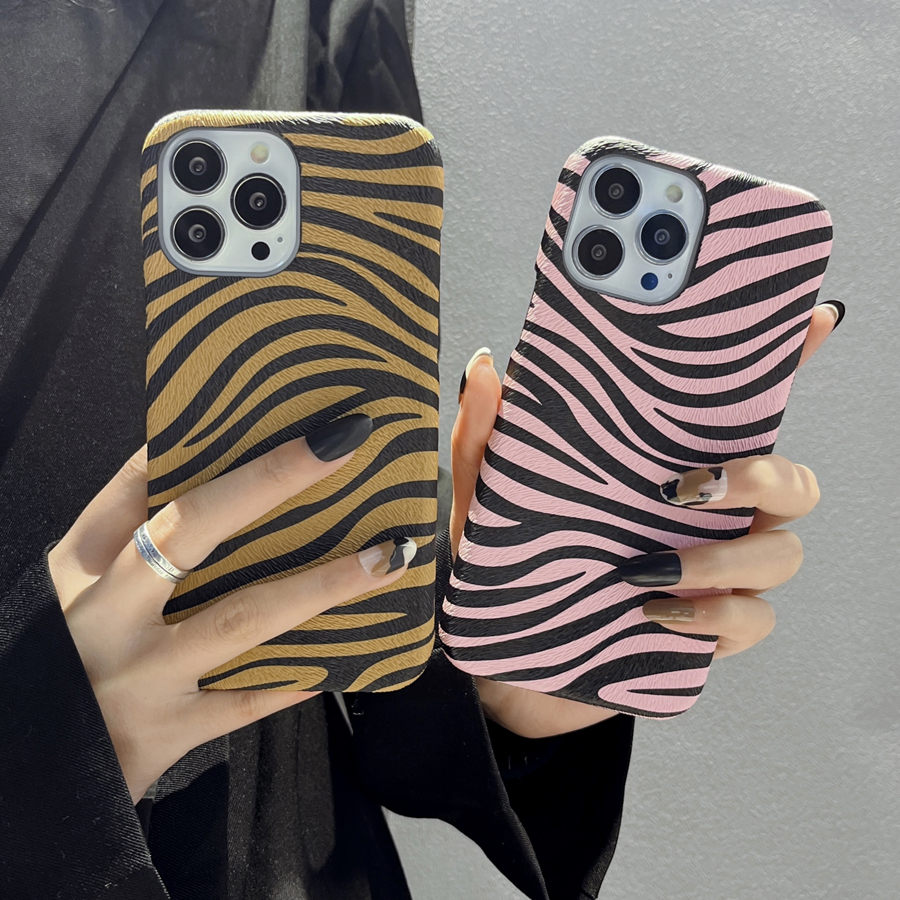 Vogue Zebra Print Grain Phone  - Phone Cases Vogue incelemesi ve fiyatı