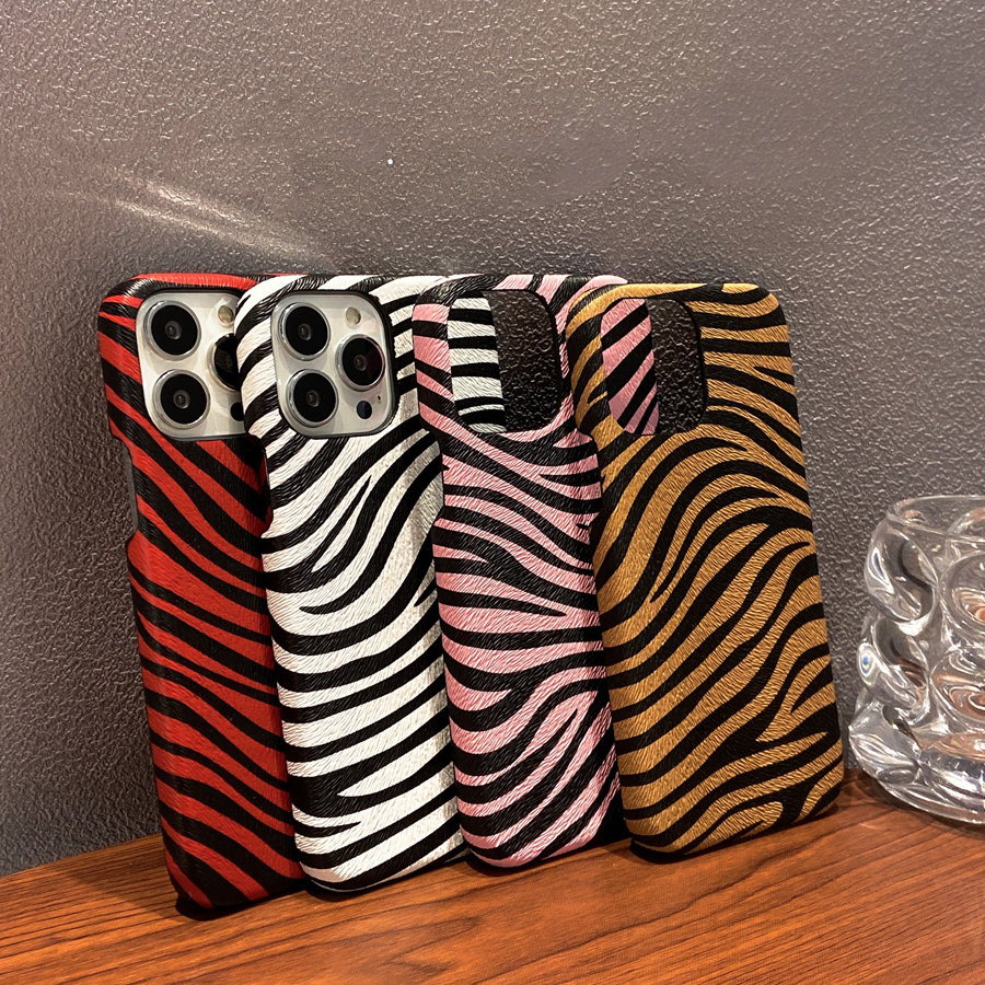 Vogue Zebra Print Grain Phone  - Phone Cases Vogue incelemesi ve fiyatı